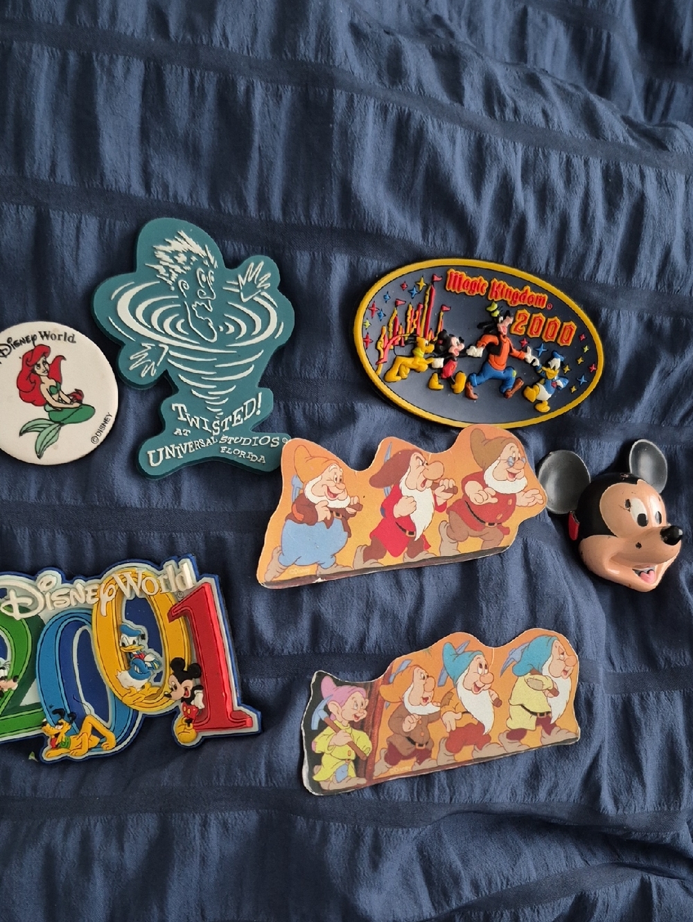 Assorted Disney Magnets - Picture 2 of 10